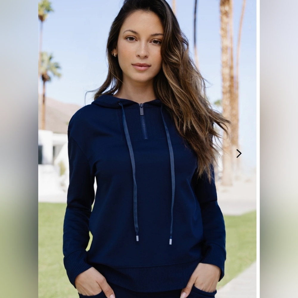 Travis Mathew HORIZON LINE 1/4 ZIP PONTE HOODIE
